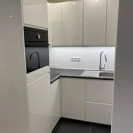 Apartment Lovely Close To The Heart Of *